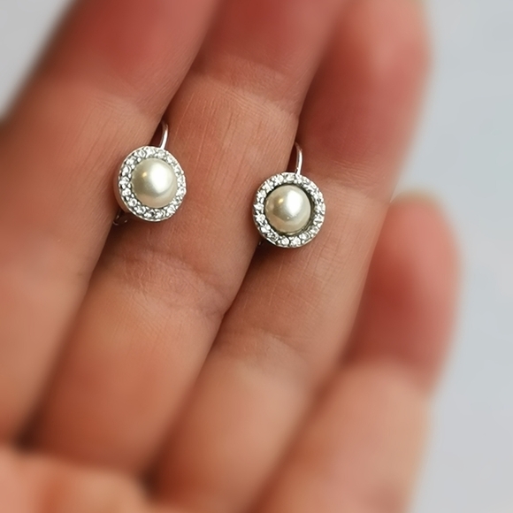 White Mabe pearl cz halo lever back earrings sterling silver 🆕 - Picture 5 of 8